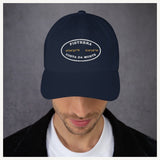 Gorra Fisterra CF Azul marino - lifestyle producto puesto en outfit urbano premium