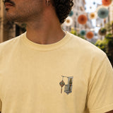 Carrer Guarnit camiseta Barcelona Amarillo mantequilla - detalle del bordado del pecho