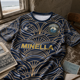Camiseta Selección de Mar del Plata 1994 en mesa de archivo costero con patrón azul y dorado